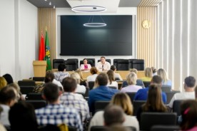 В центре внимания – новая редакция Кодекса о земле. Эффективное внедрение законодательных новаций обсуждают в Минске